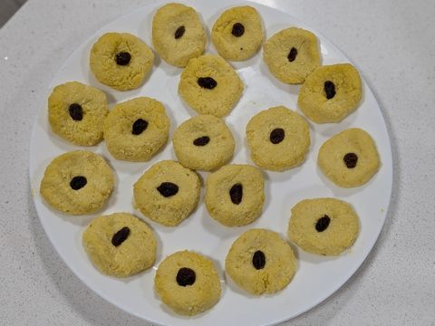 Homemade Bengali sweets plated for an Utsav & Adda event